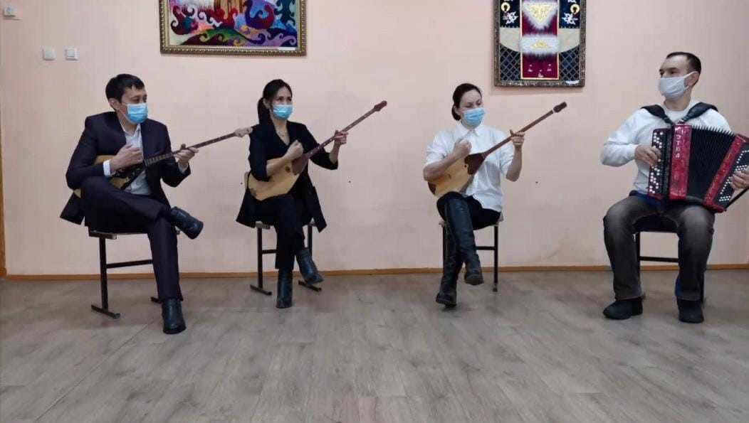 «Музыкалық пәндерді оқытуда заманауи технологияларды қолдану» тақырыбында онлайн семинар