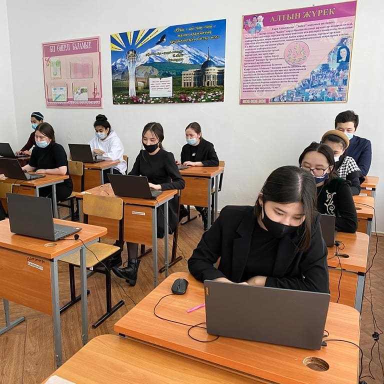 Орал қаласының №30, 34, 40 ЖОББ мектептерінің 9-11 сынып оқушыларына кәсіби бағдар беру жұмысы жүргізілді.