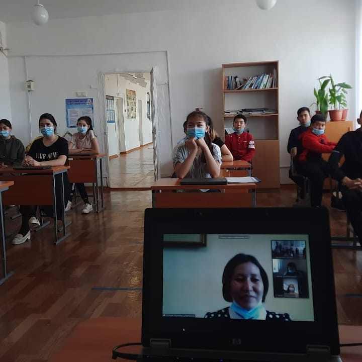 «Қоғамдық пәндер және жаратылыстану» кафедрасы Теректі ауданының Федоровка, Чапаев, Госплемстанция, Ұзынкөл, Абай, Ы.Алтынсарин, Х.Есенжанов атындағы ЖОББ мектептерінде кәсіби бағдар беру жұмысын жүргізді.