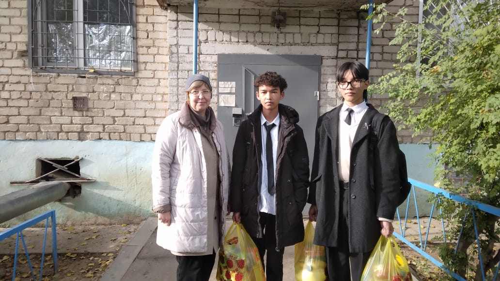 Участники волонтерского движения Ынтымақ посетили дом ребенка-инвалида Дымченко Глеба