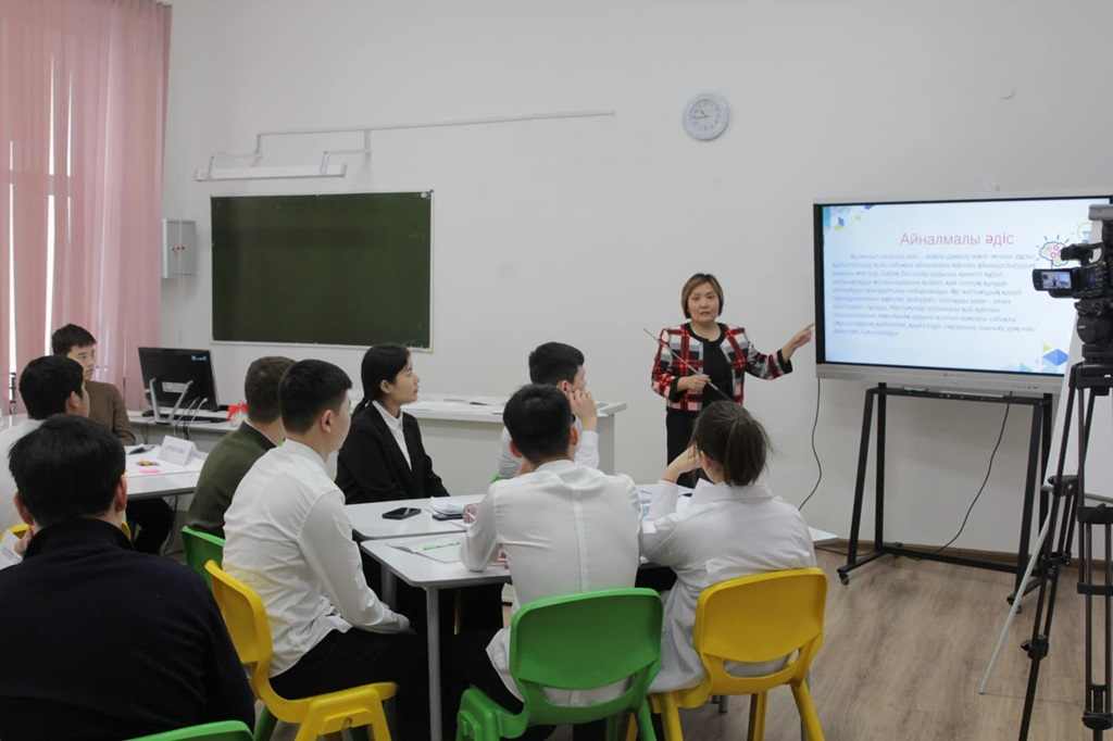 «Дене тәрбиесі сабақтарын өткізудің әдіс – тәсілдері» тақырыбында ашық сабақ